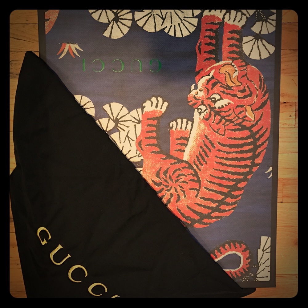 Large Gucci box and dust bag